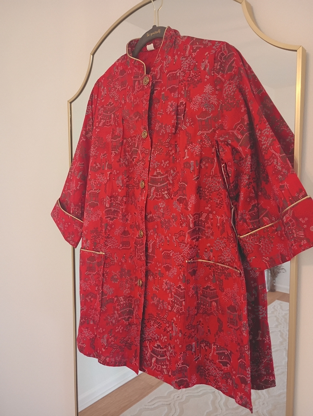 Vintage Red Printed Women's Button-Front Top with Mandarin Collar